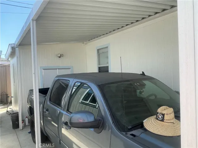 a view of a house with outdoor space