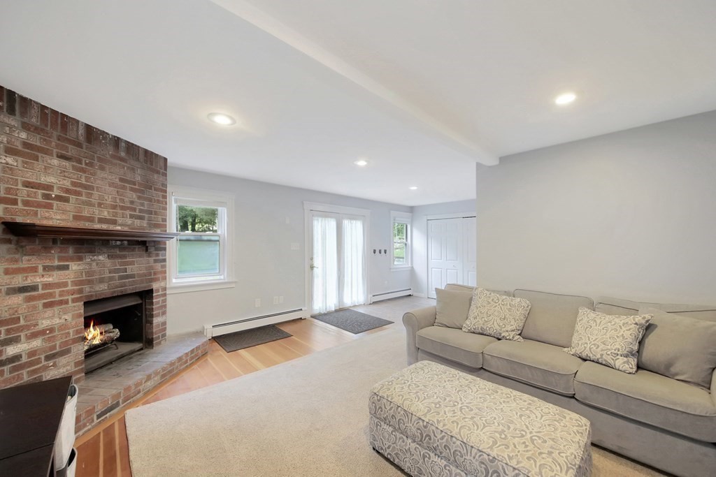 153 Parker Road Framingham, MA 01702 - Photo 5 of 29 Gallery Image 5