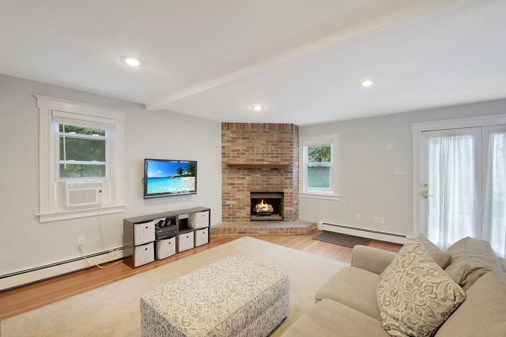 153 Parker Road Framingham, MA 01702 - Photo 6 of 29 Gallery Image 6