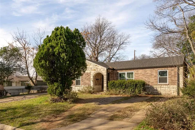 $179,900 | 3258 Abney Avenue, Fort Worth, TX 76110
