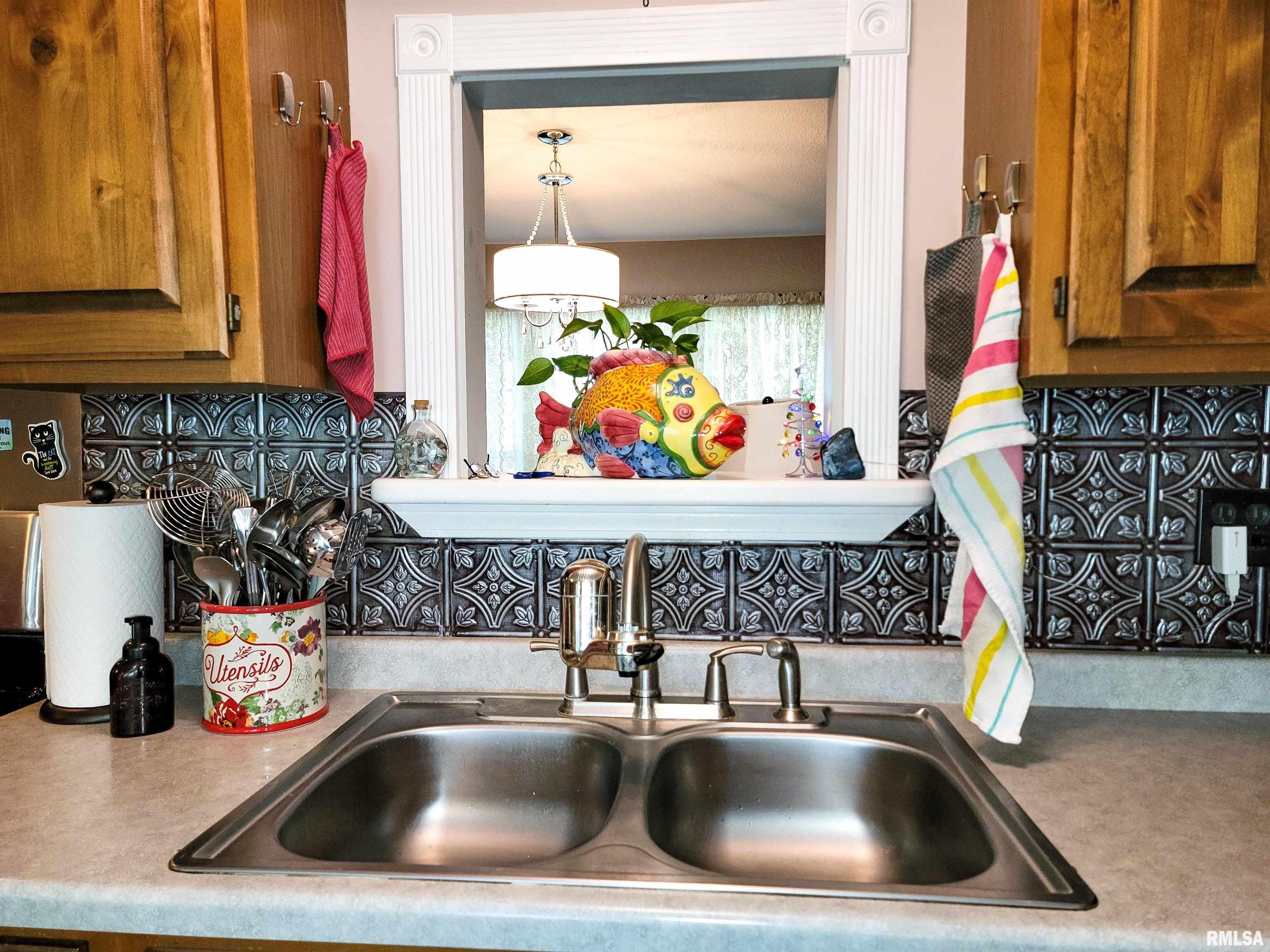 4 Sunset Drive Flora, IL 62839 - Photo 16 of 61