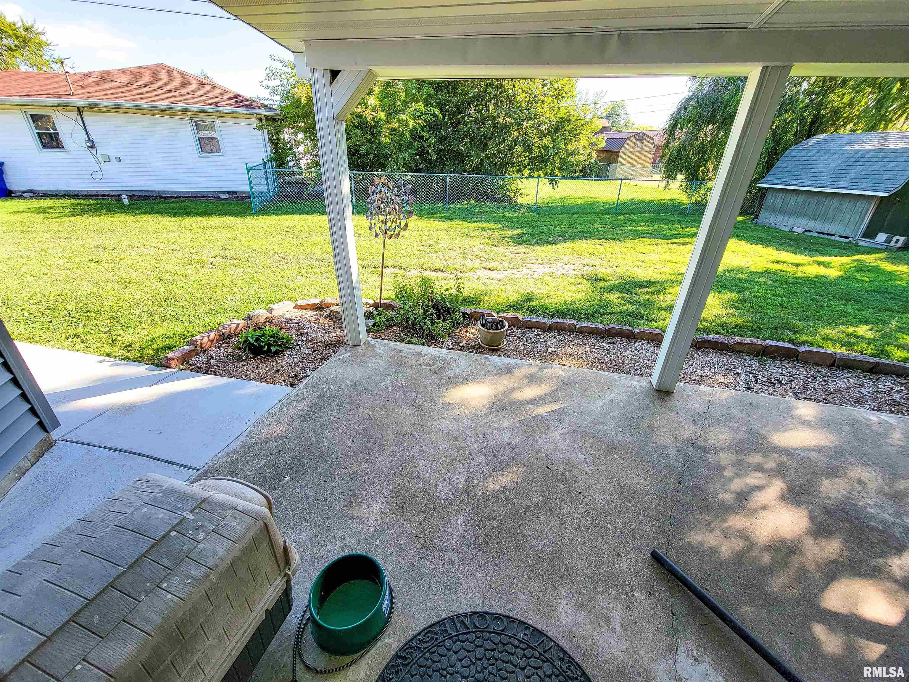 4 Sunset Drive Flora, IL 62839 - Photo 21 of 61