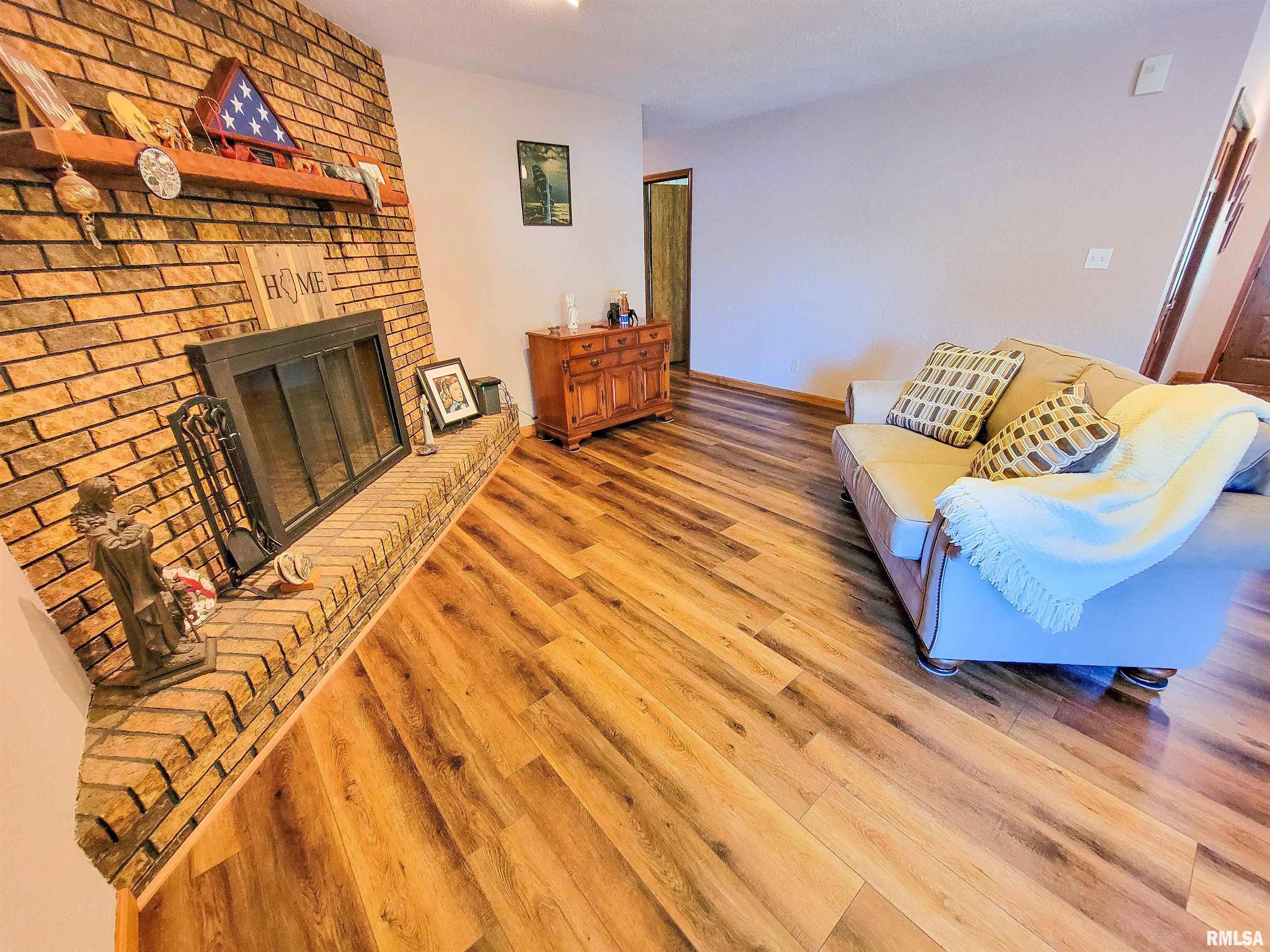 4 Sunset Drive Flora, IL 62839 - Photo 25 of 61