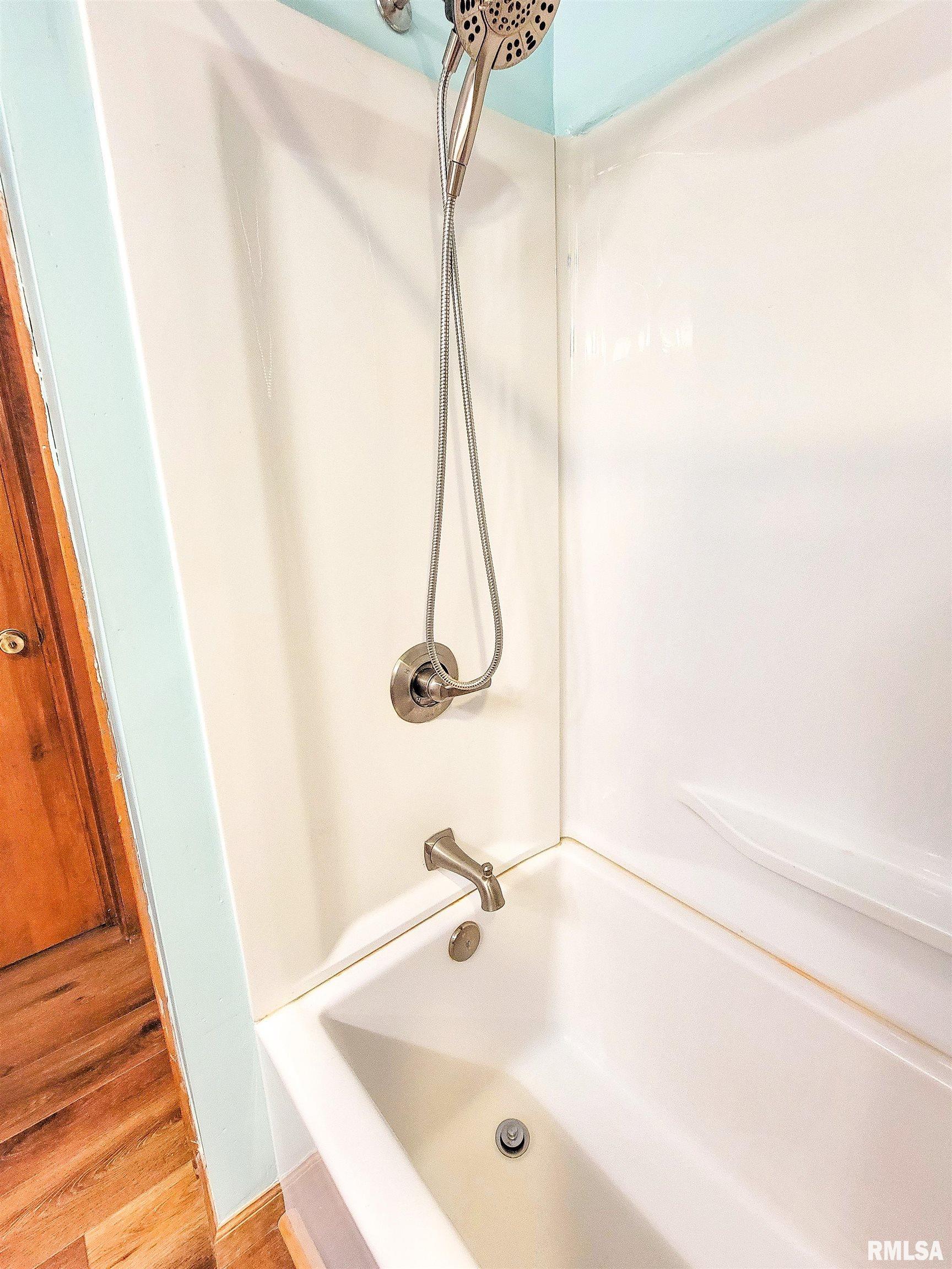 4 Sunset Drive Flora, IL 62839 - Photo 32 of 61