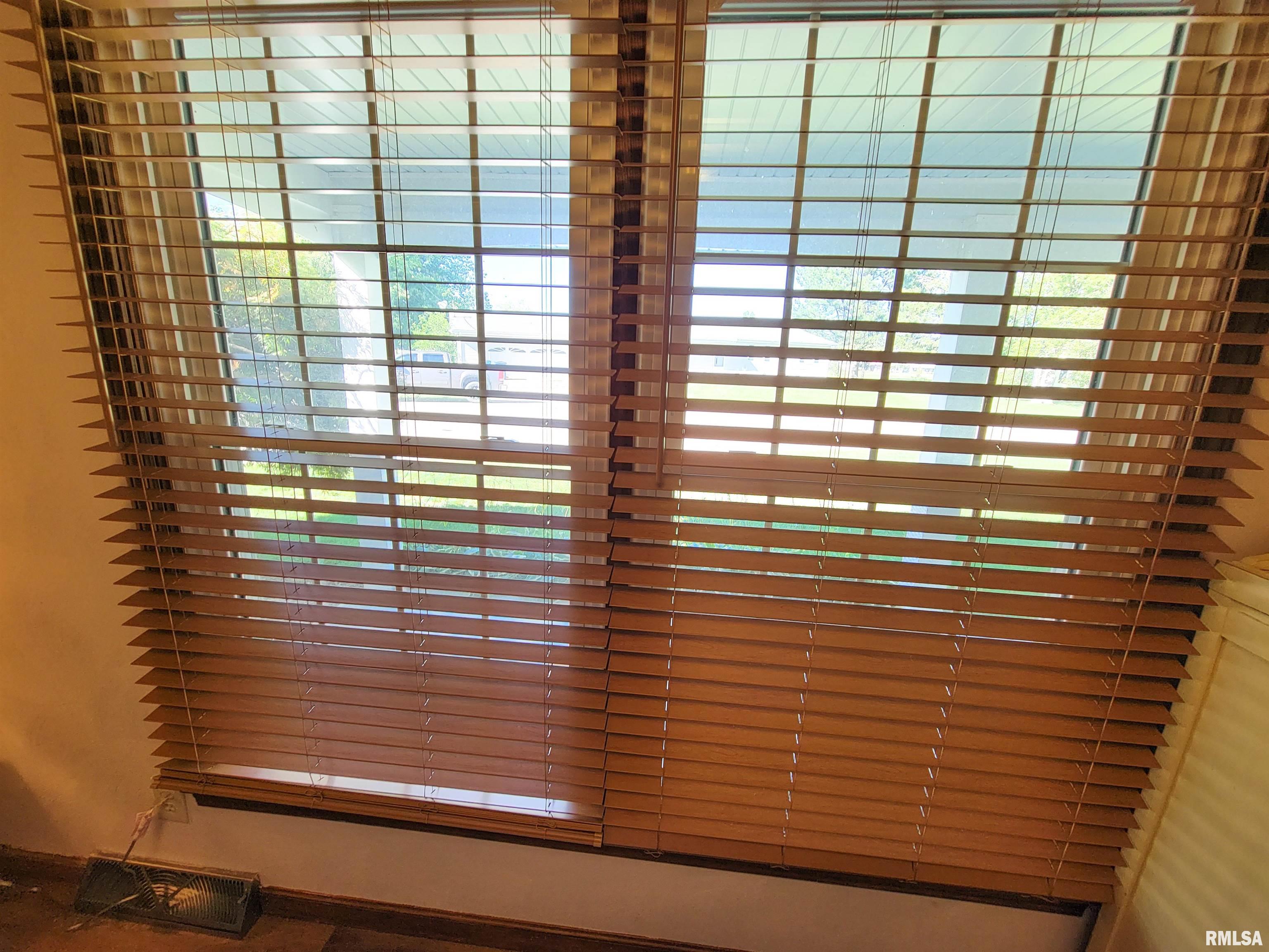 4 Sunset Drive Flora, IL 62839 - Photo 34 of 61