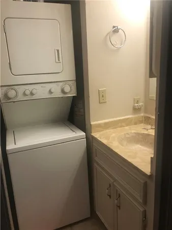 $1,200 | 4411 Guadalupe Street, Unit 9, Austin, TX 78751