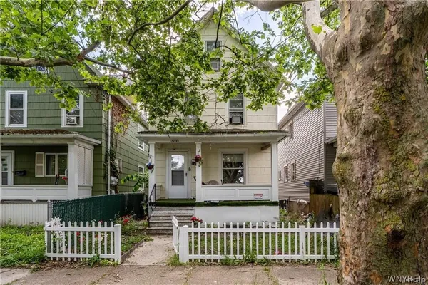 $79,900 | 2523 Falls Street, Niagara Falls, NY 14303