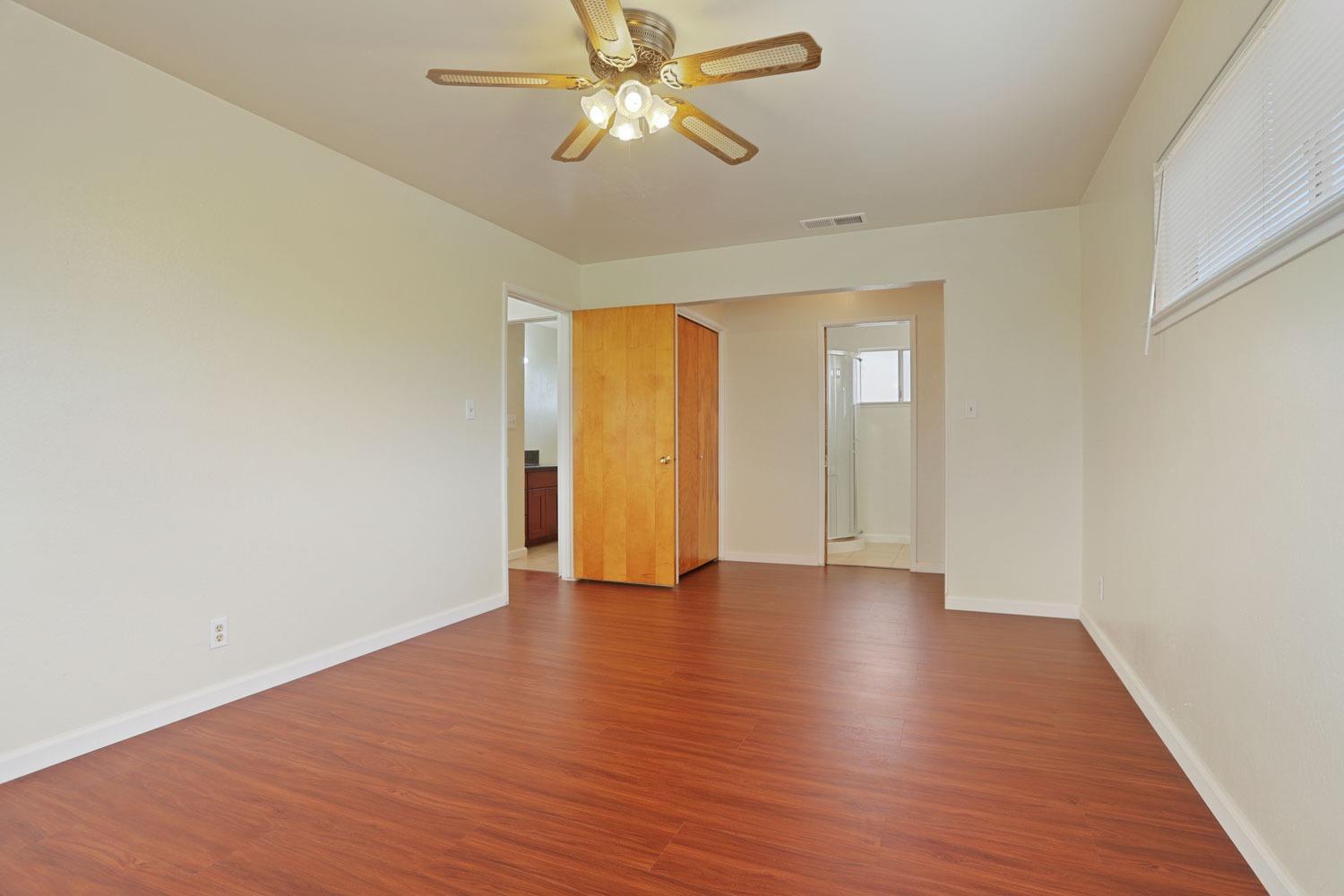 8595 Bradshaw Road Elk Grove, CA 95624 - Photo 12 of 28
