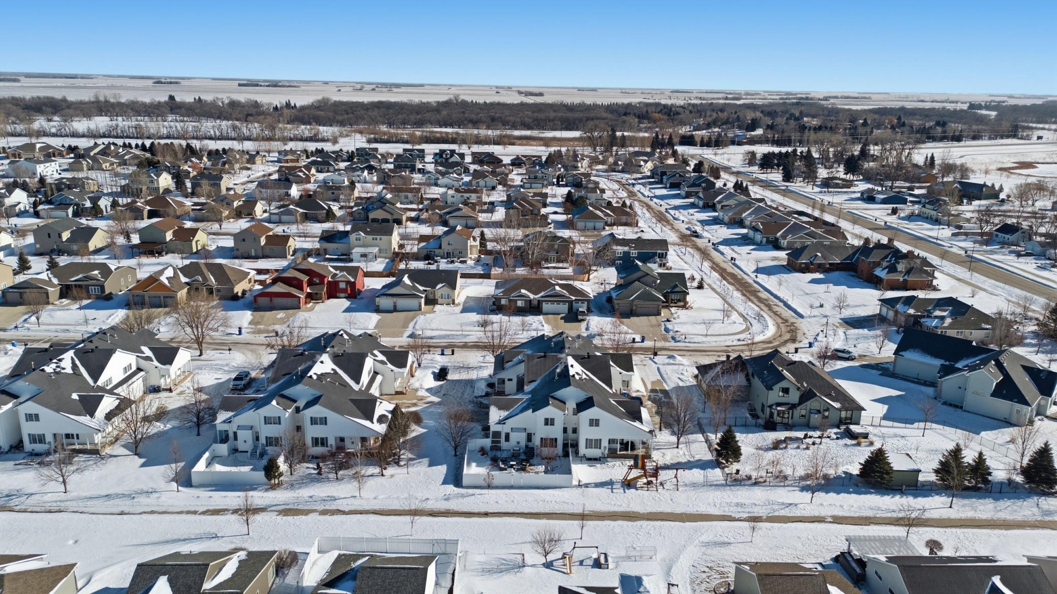 6265 16th Street South Fargo, ND 58104 - Photo 4 of 36