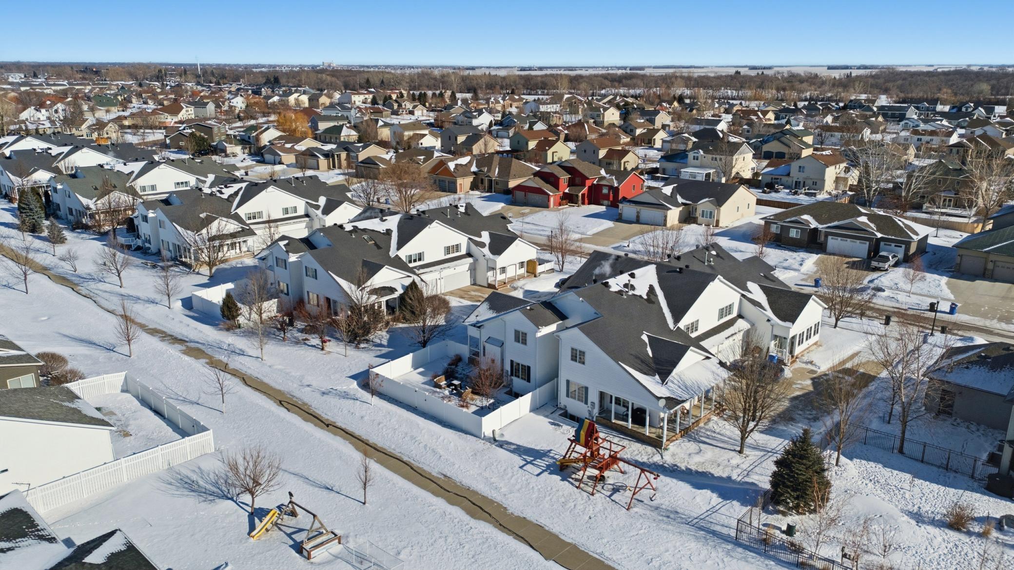 6265 16th Street South Fargo, ND 58104 - Photo 5 of 36