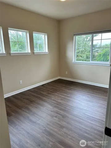 $3,700 | 2126 Northeast 12th Street, Renton, WA 98056