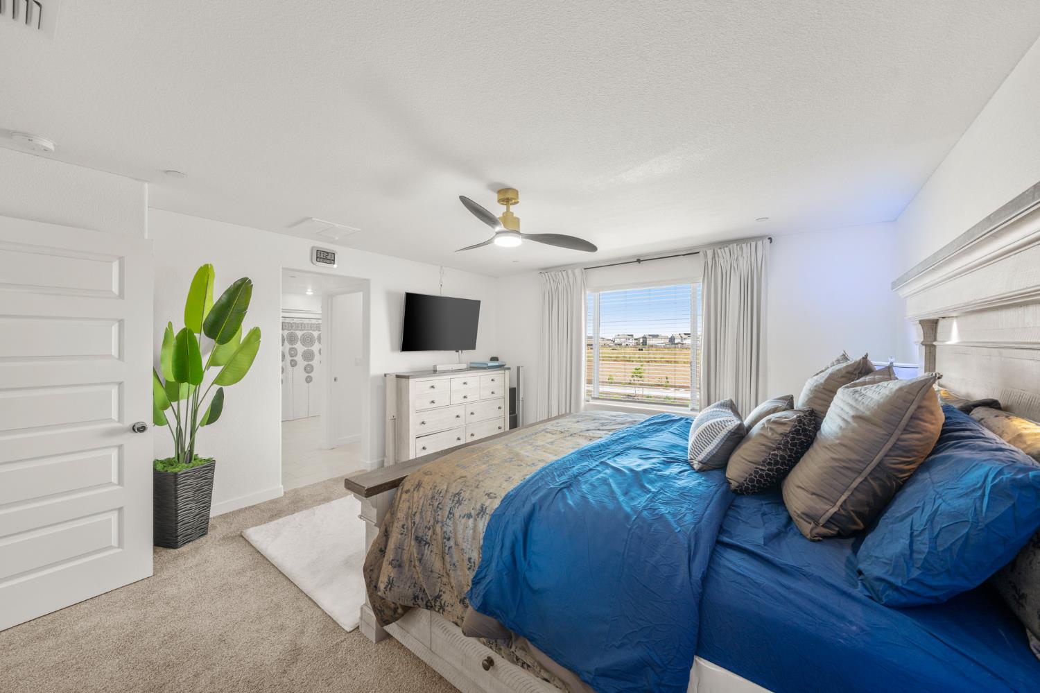 8488 Anker Way Elk Grove, CA 95757 - Photo 36 of 53