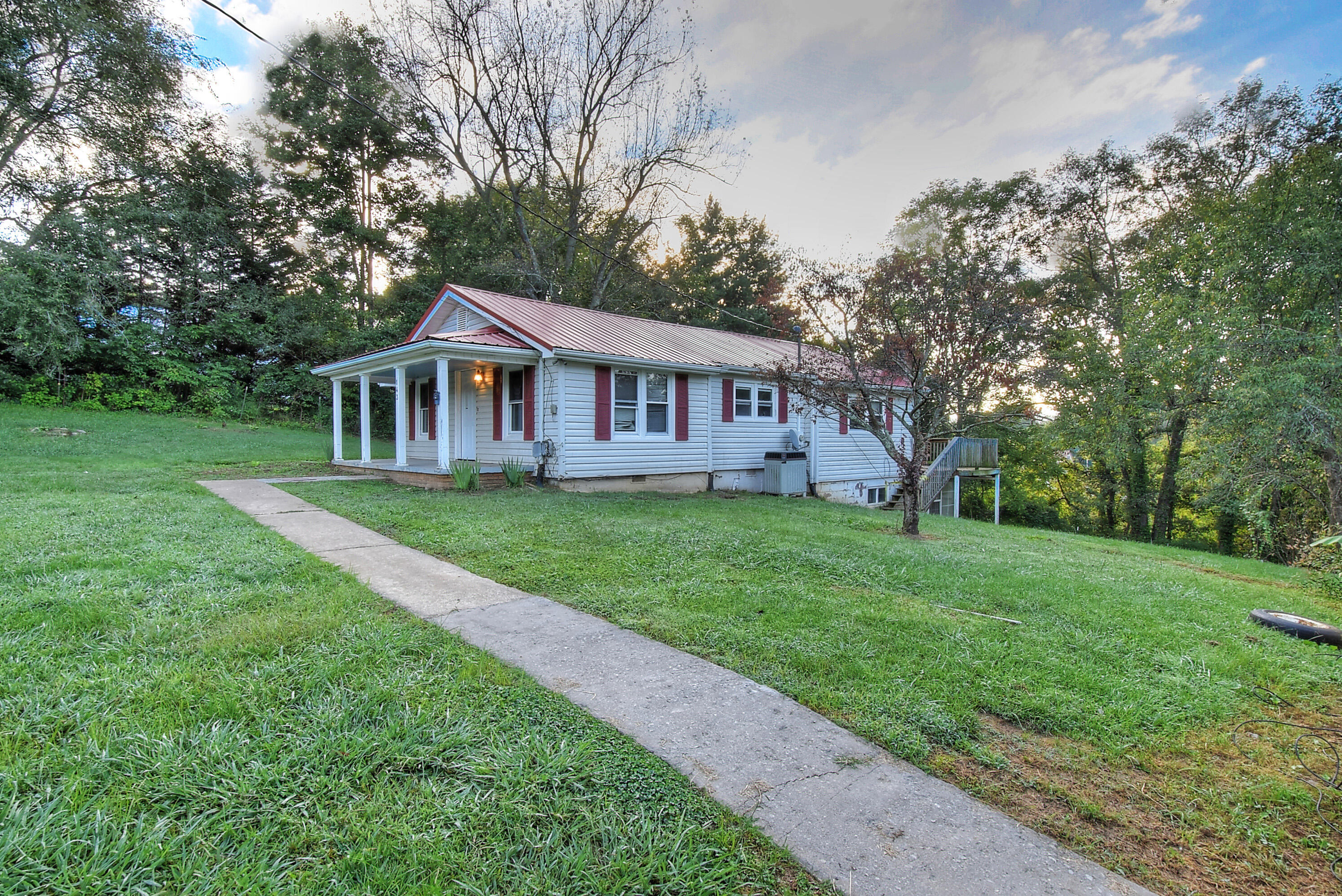 143 Methodist Ridge Road Telford, TN 37690 - Photo 3 of 31 3