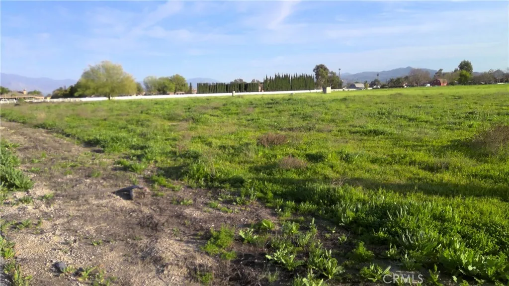 2 North Lyon Hemet, CA 92543 - Photo 10 of 14