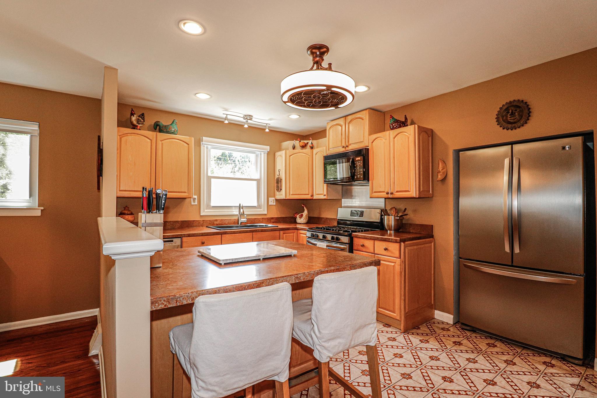 60 Pueblo Road Doylestown, PA 18901 - Photo 17 of 41 Kitchen with updated wood cabinets