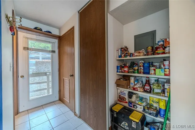 $169,900 | 28 Hawk Harbor Ln Lake, Unit 2D, Lake Ozark, MO 65049