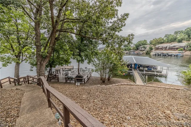 $169,900 | 28 Hawk Harbor Ln Lake, Unit 2D, Lake Ozark, MO 65049