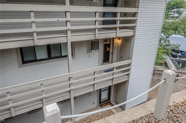 $169,900 | 28 Hawk Harbor Ln Lake, Unit 2D, Lake Ozark, MO 65049