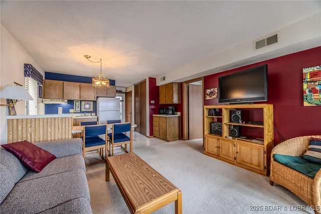 $169,900 | 28 Hawk Harbor Ln Lake, Unit 2D, Lake Ozark, MO 65049