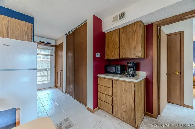 $169,900 | 28 Hawk Harbor Ln Lake, Unit 2D, Lake Ozark, MO 65049