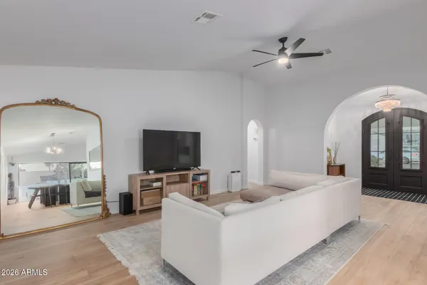 $3,500 | 4039 East Morrow Drive, Phoenix, AZ 85050