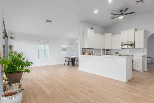 $3,500 | 4039 East Morrow Drive, Phoenix, AZ 85050