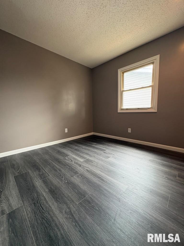 2043 Scarborough Road Springfield, IL 62702 - Photo 13 of 31