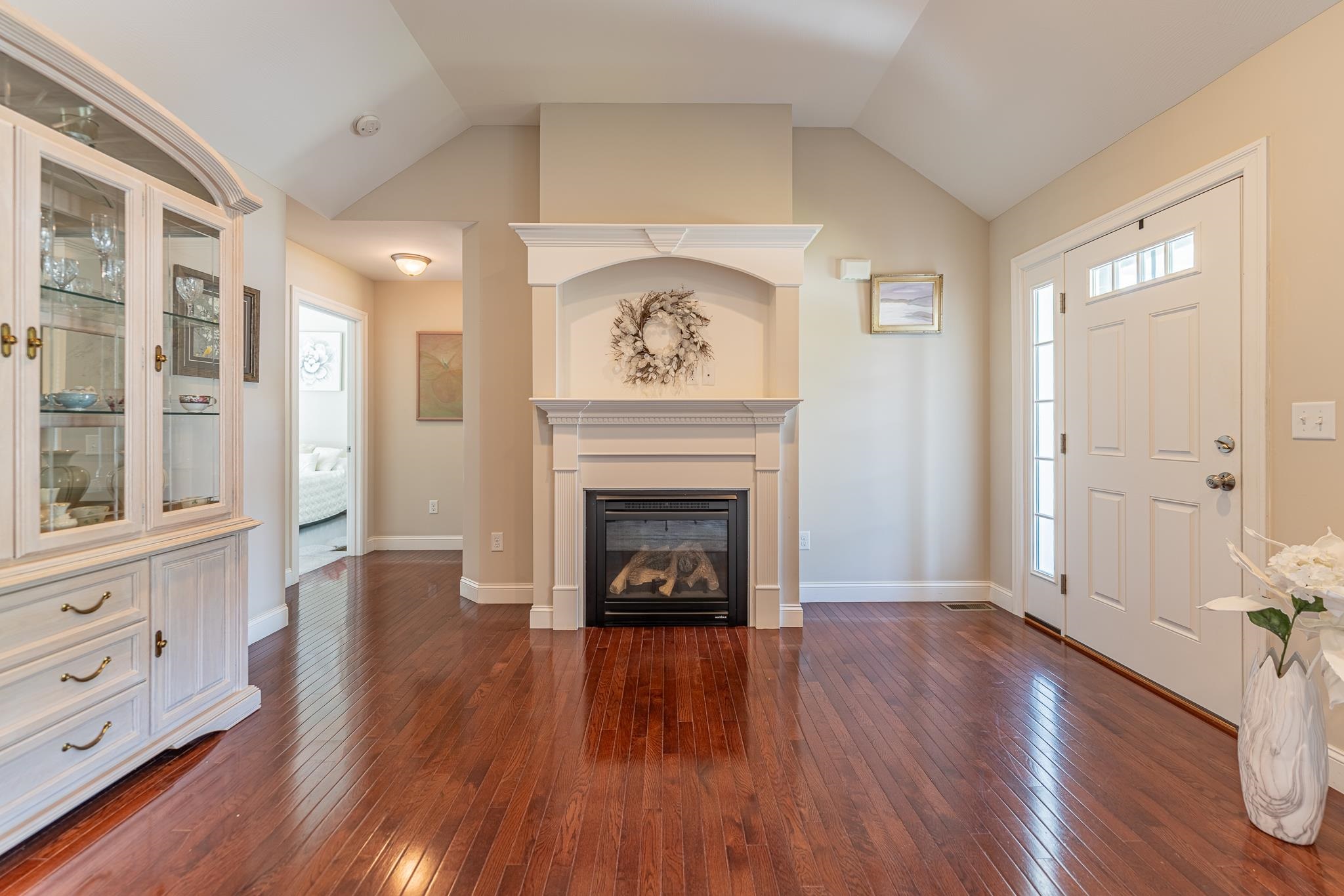 10 Furnival Road Nashua, NH 03064 - Photo 7 of 33 Gallery Image 7