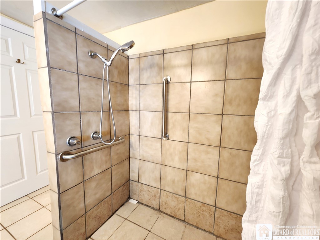 49 Leming Street Dunkirk, NY 14048 - Photo 13 of 27