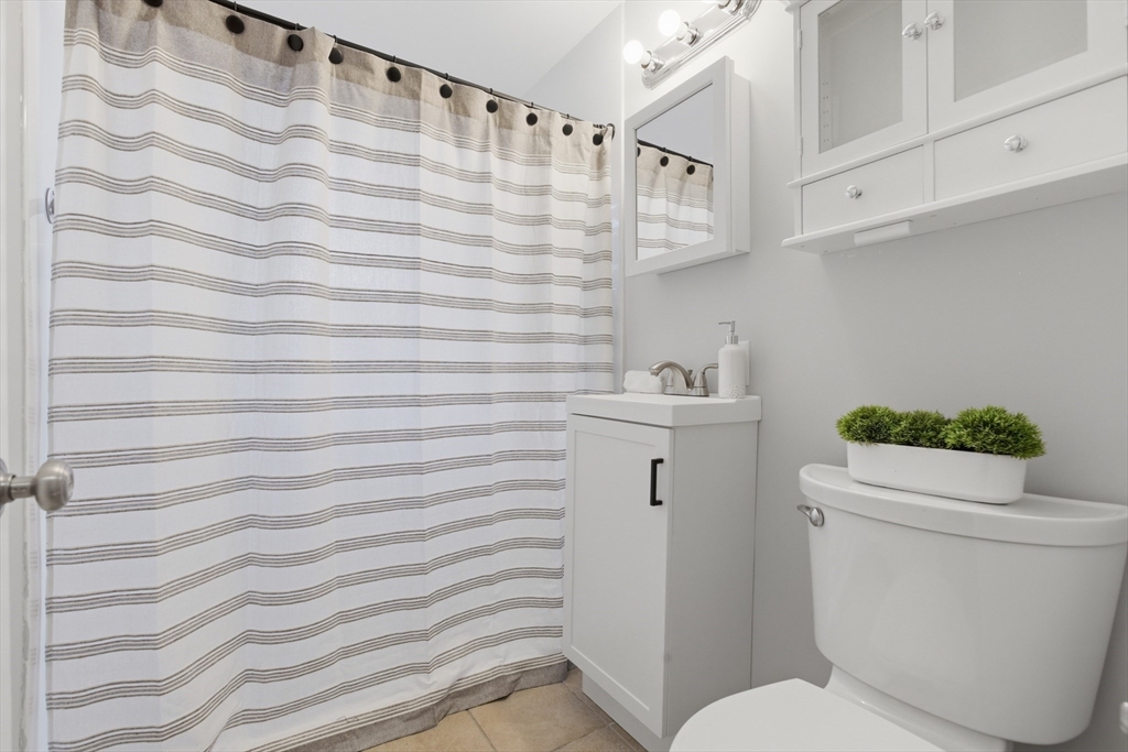 8 Jr Terrace Randolph, MA 02368 - Photo 22 of 28