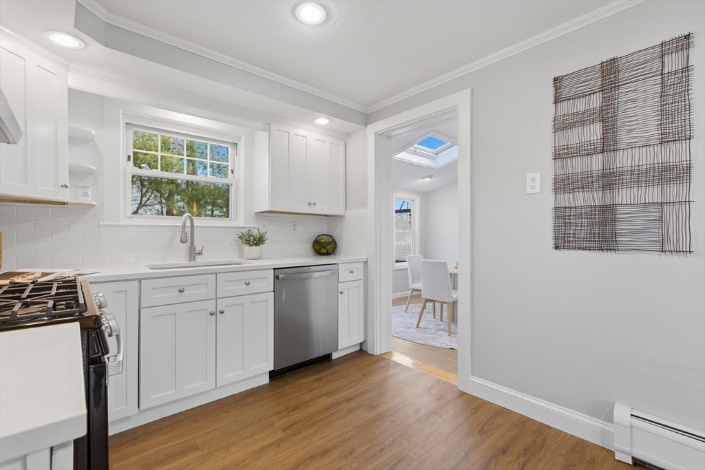 8 Jr Terrace Randolph, MA 02368 - Photo 9 of 28