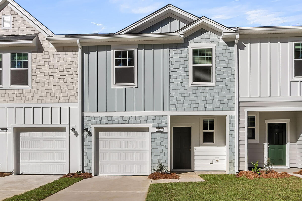 513 Townsford Lane Moncks Corner, SC 29461 - Photo 3 of 25 Exterior Photo of similar listing