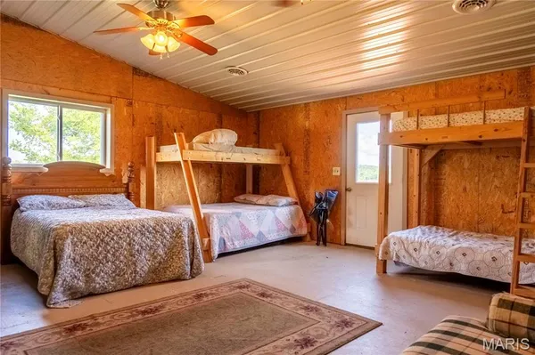 $1,500,000 | 161 Van Booven Lane, Hermann, MO 65041