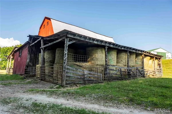 $1,500,000 | 161 Van Booven Lane, Hermann, MO 65041