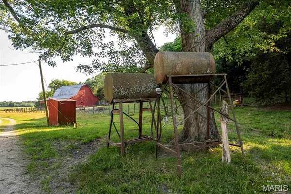 $1,500,000 | 161 Van Booven Lane, Hermann, MO 65041