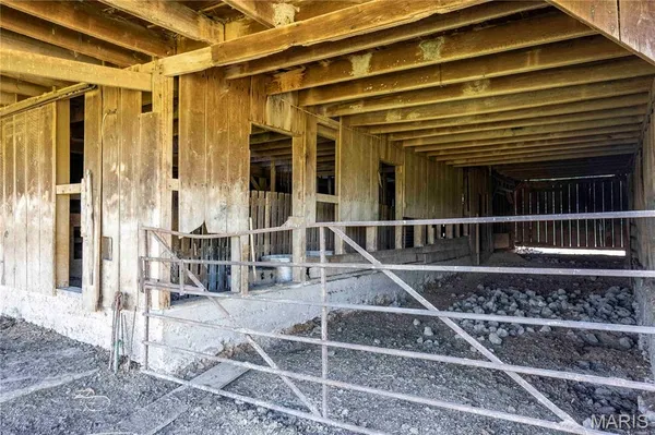 $1,500,000 | 161 Van Booven Lane, Hermann, MO 65041