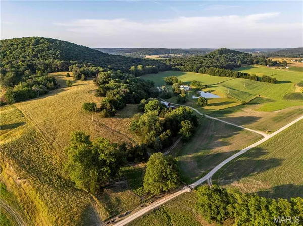 $1,500,000 | 161 Van Booven Lane, Hermann, MO 65041