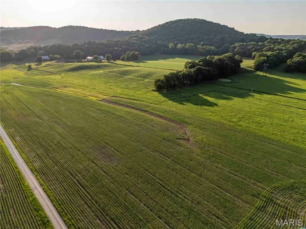 $1,500,000 | 161 Van Booven Lane, Hermann, MO 65041