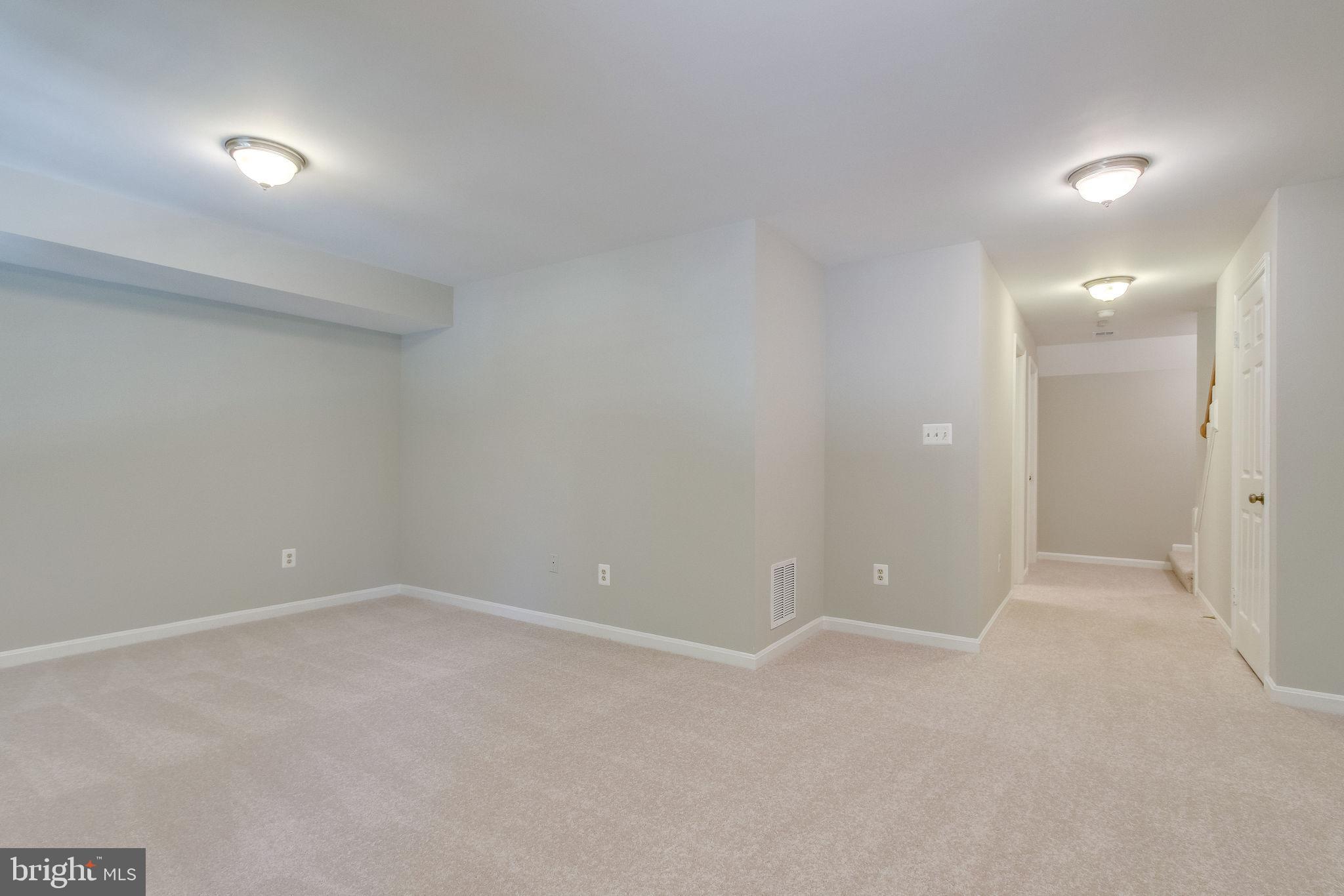 9005 Daum Court Springfield, VA 22153 - Photo 19 of 28 Recreation Room