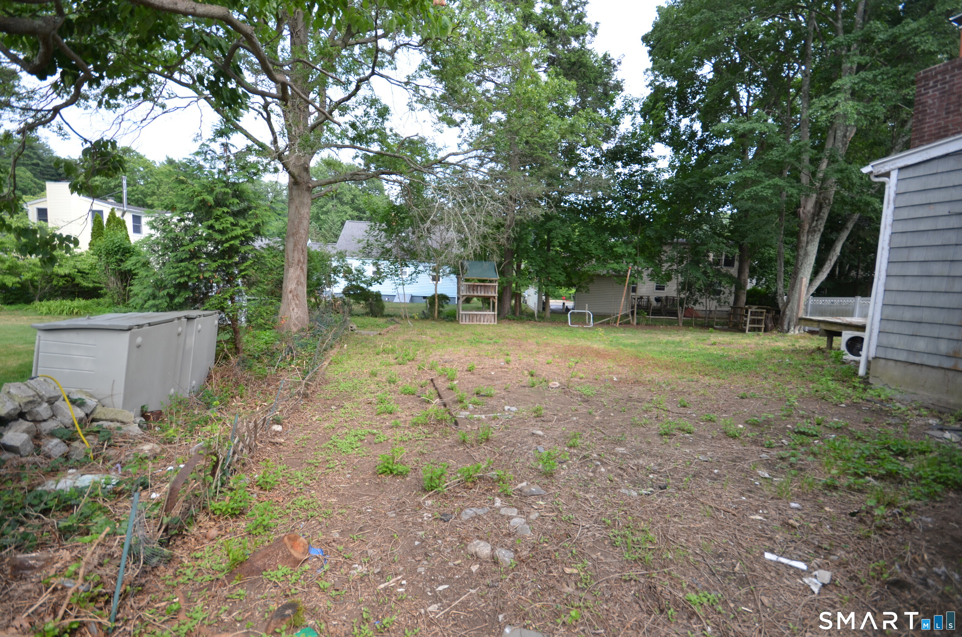 190 Sasapequan Road Fairfield, CT 06824 - Photo 6 of 29