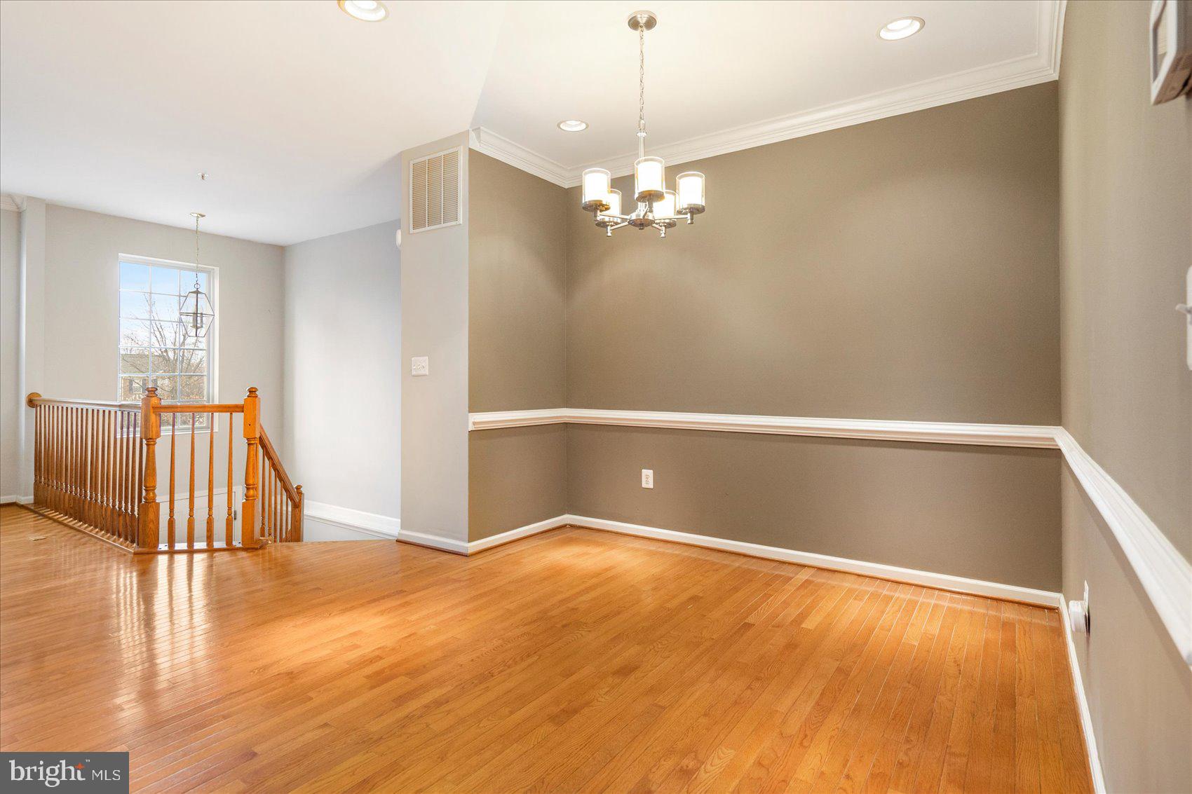 5001 Leasdale Road Rosedale, MD 21237 - Photo 7 of 34 Dining Room