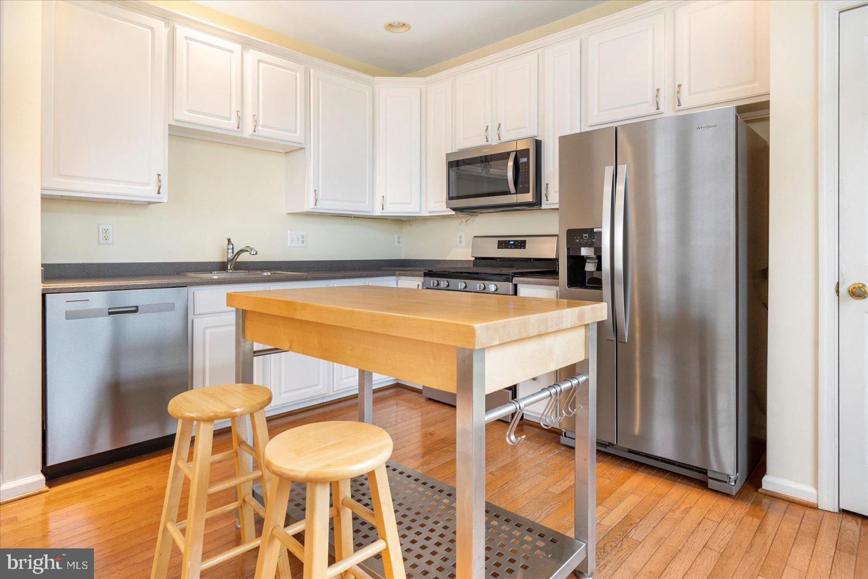 5001 Leasdale Road Rosedale, MD 21237 - Photo 10 of 34 Updated Kitchen
