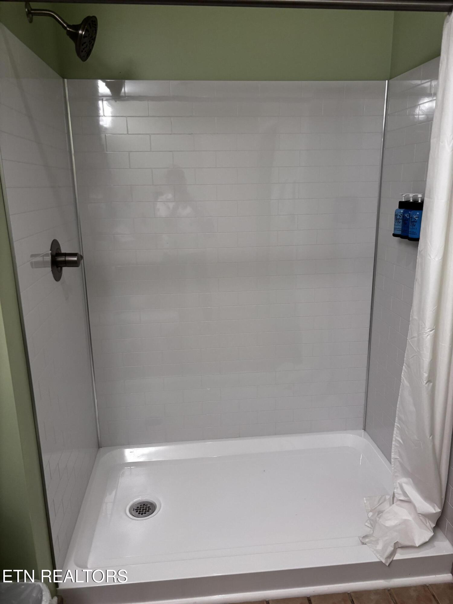 225 Collier Drive, Unit 1119 Sevierville, TN 37862 - Photo 15 of 38 IMG_3361