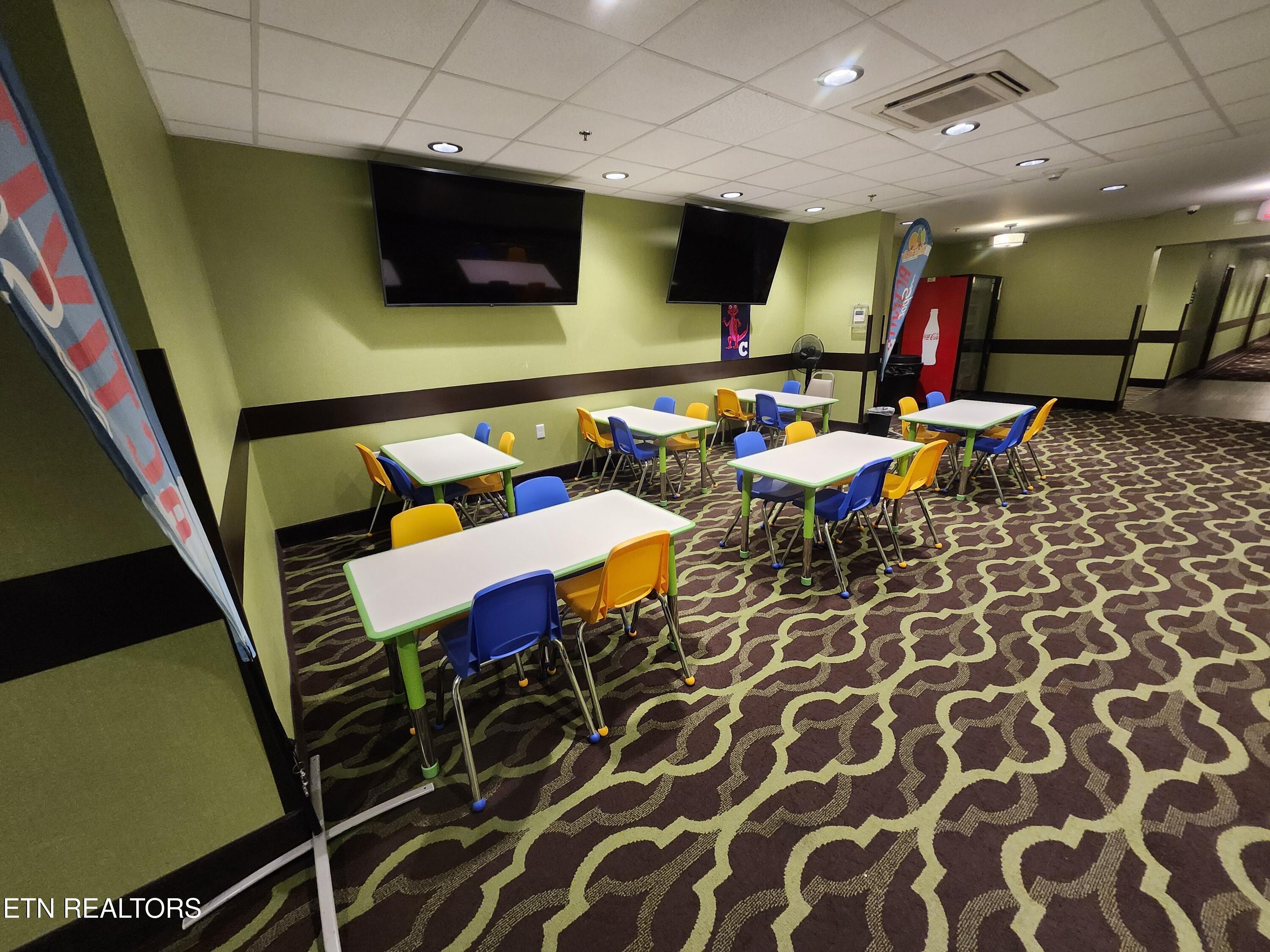 225 Collier Drive, Unit 1119 Sevierville, TN 37862 - Photo 38 of 38 20250103_224049_resized