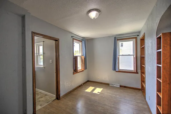 $199,900 | 204 West South Street, Clinton, IL 61727