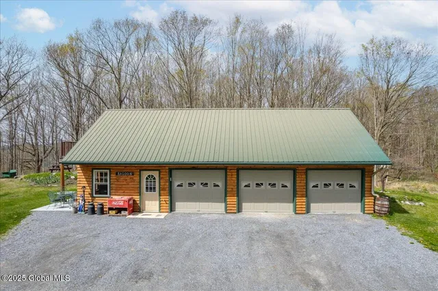 $525,000 | 193 Quarry Road, Salem, NY 12865