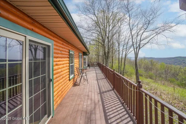 $525,000 | 193 Quarry Road, Salem, NY 12865