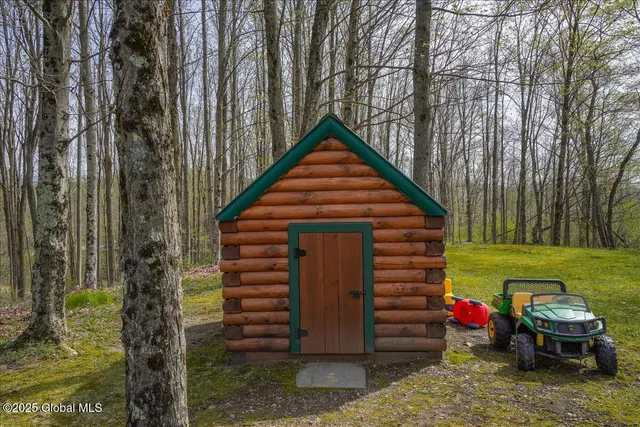 $525,000 | 193 Quarry Road, Salem, NY 12865