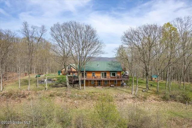 $525,000 | 193 Quarry Road, Salem, NY 12865