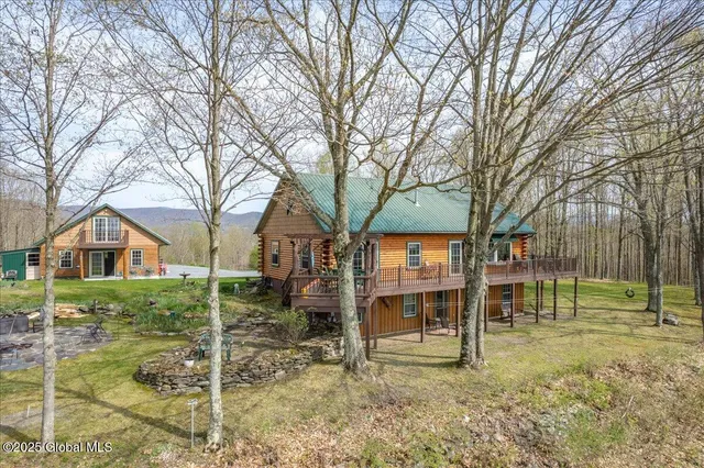 $525,000 | 193 Quarry Road, Salem, NY 12865